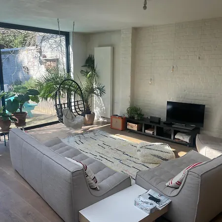 Villa Spacious House With Big Garden Close To The Gent